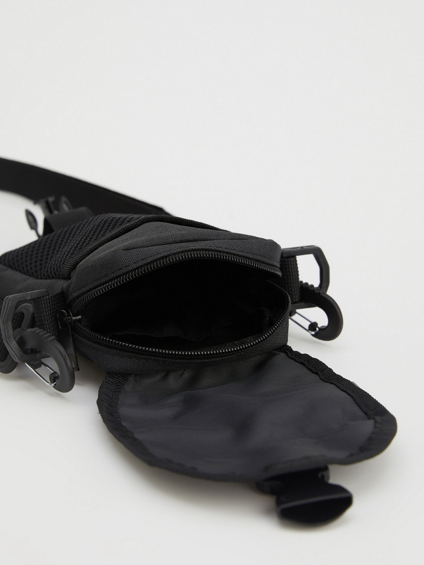 Мессенджер DeFacto модель U3665AZ-AR30 Мессенджер DeFacto модель U3665AZ-AR30 Фото