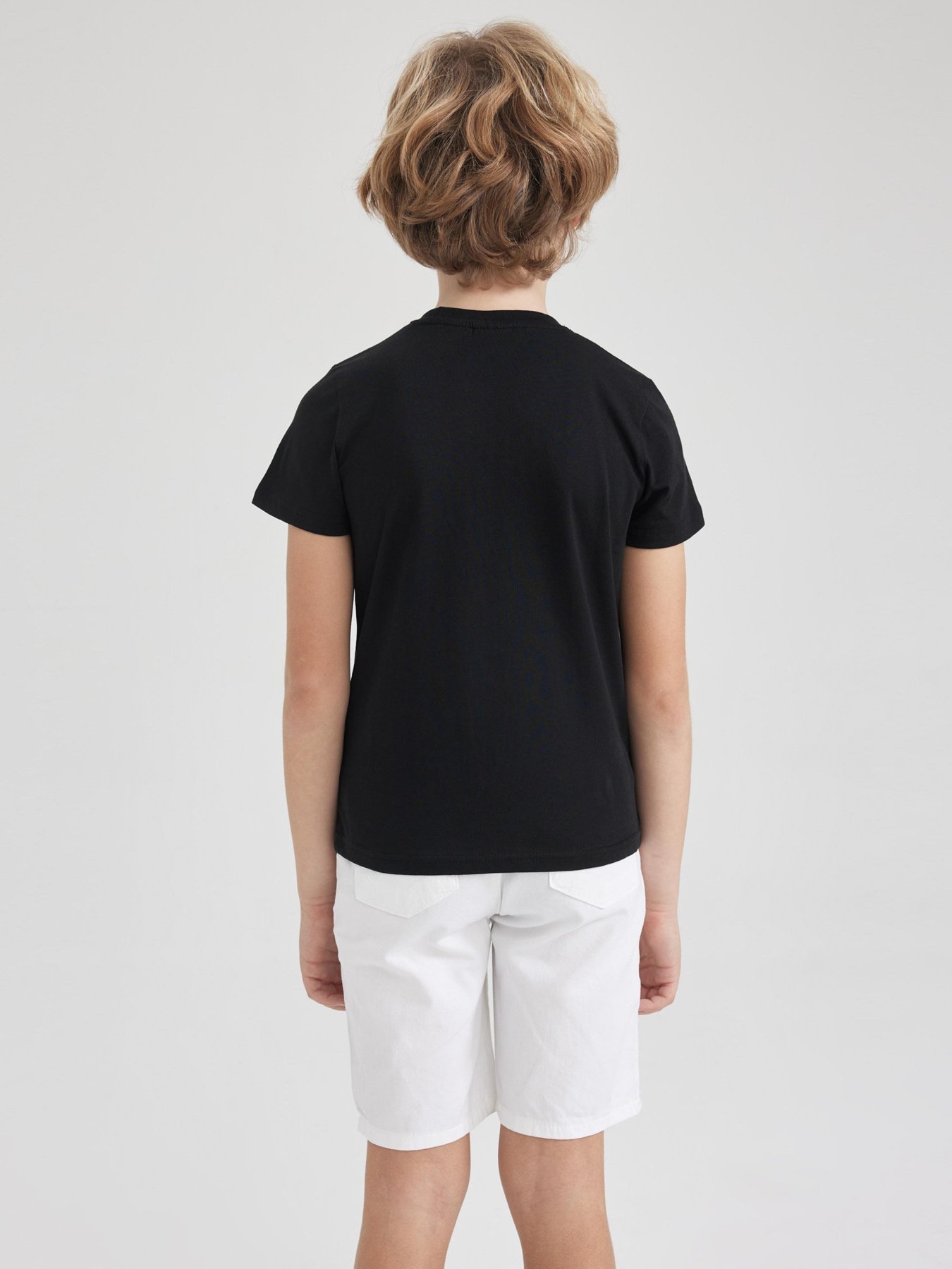 Футболка DeFacto модель K1687A6-BK81 Фото