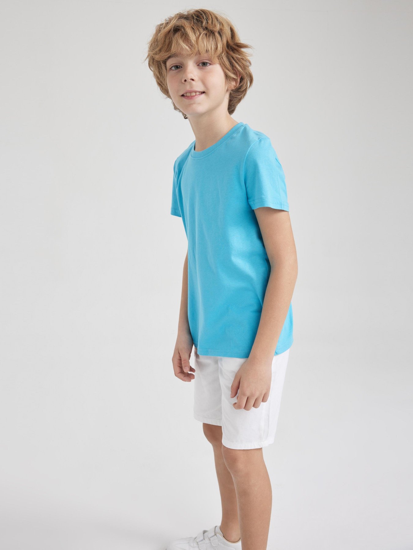 Футболка DeFacto модель K1687A6-TR230 Фото