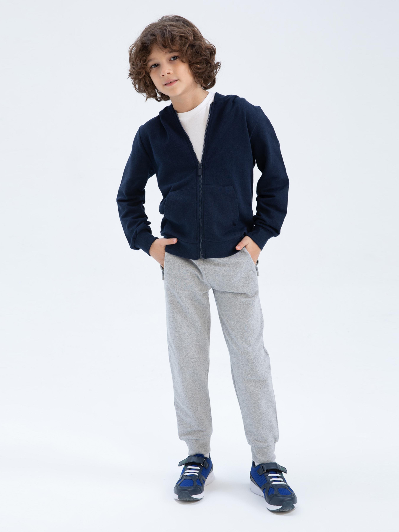 Джогери DeFacto модель W6751A6-GR210 Джогери DeFacto модель W6751A6-GR210 Фото