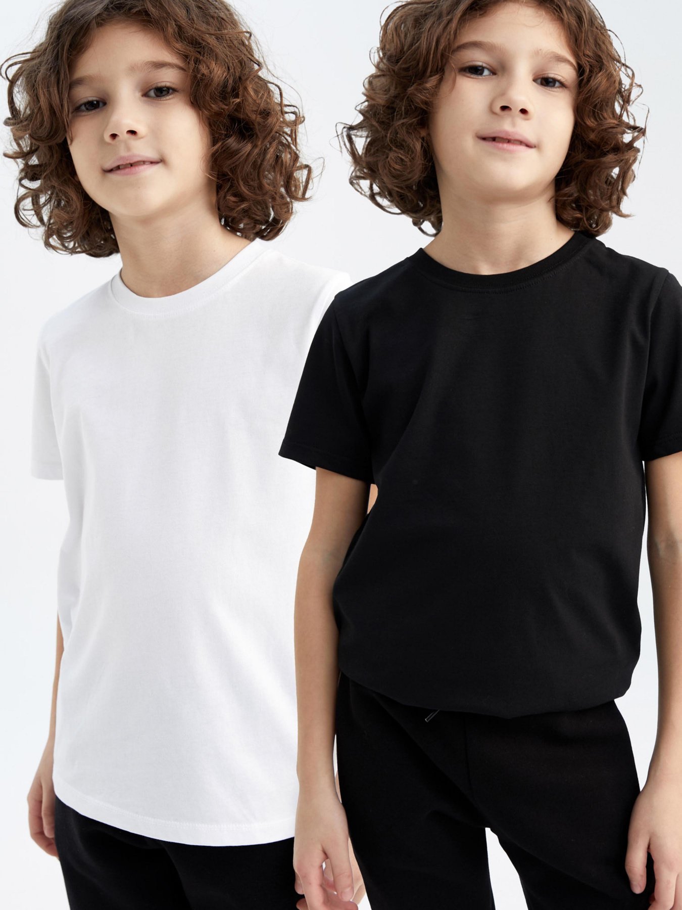 Набор футболок DeFacto модель X8801A6-BK81 Фото