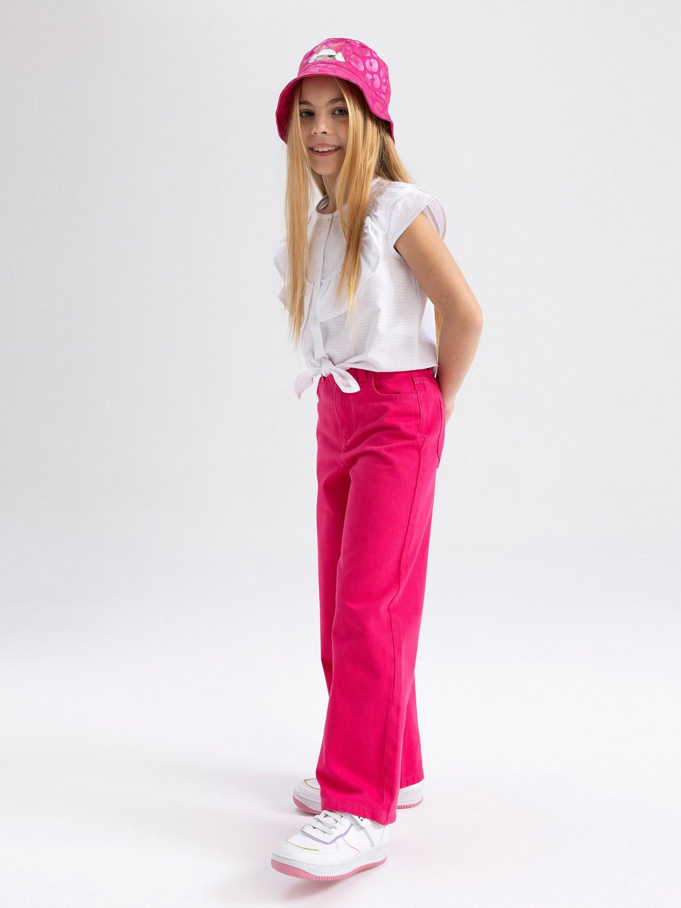 Прямі джинси DeFacto модель Y0453A6-PN201 Фото