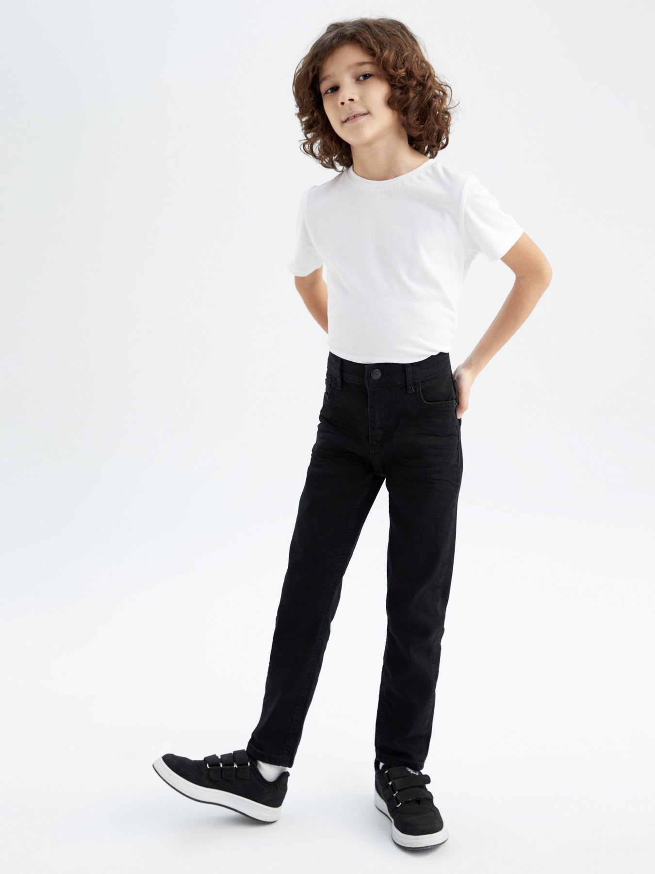 Зауженные джинсы DeFacto модель Y8417A6-NM40 Фото