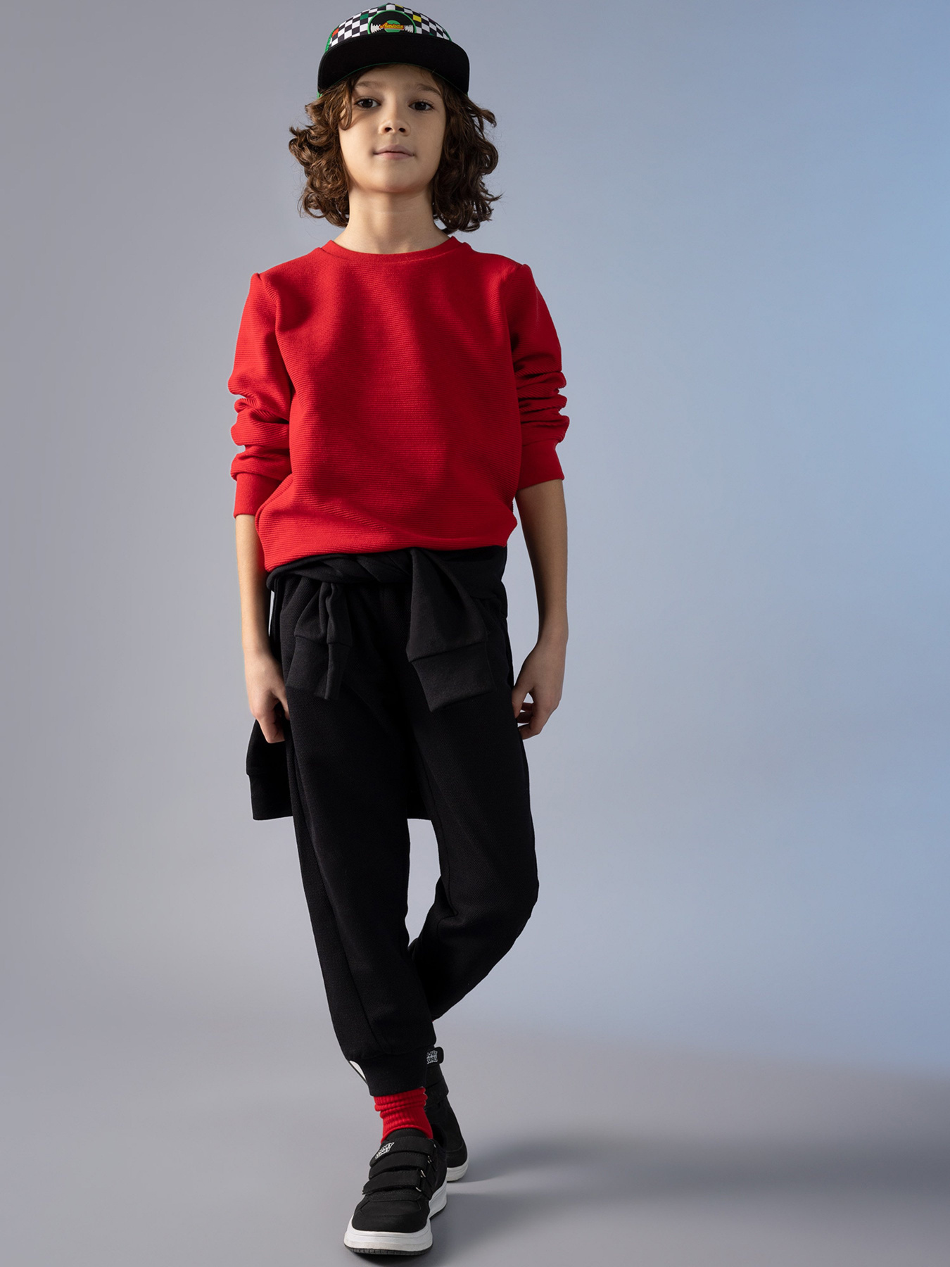 Свитшот DeFacto модель Z2511A6-RD87 Фото