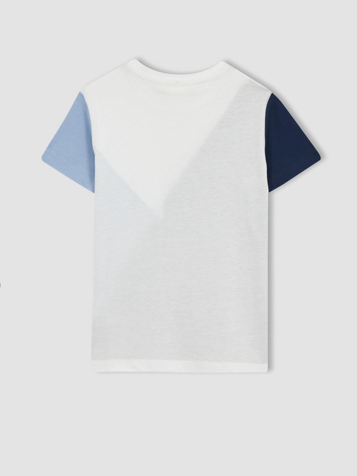 Футболка DeFacto модель Z2815A6-WT34 Фото