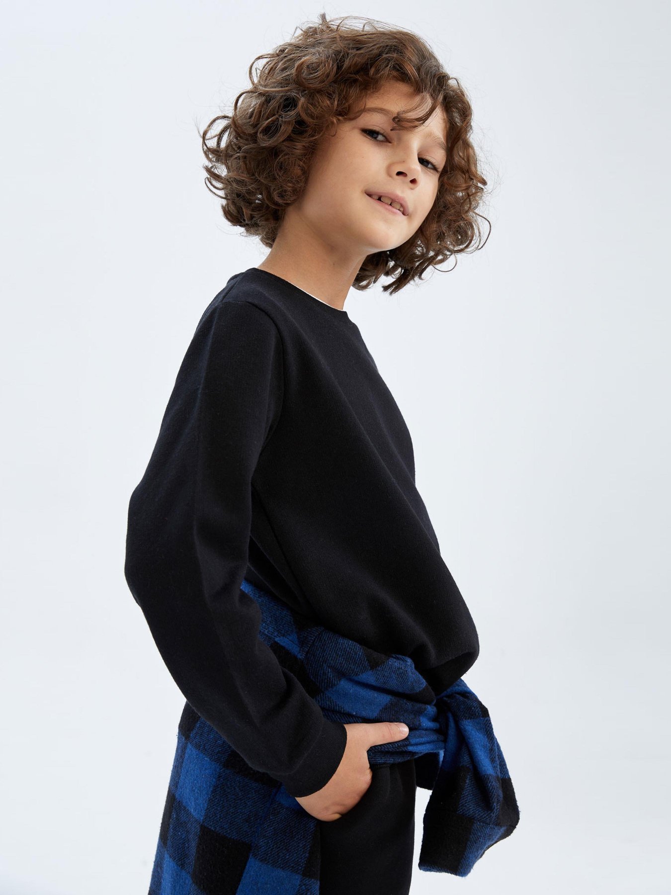 Свитшот DeFacto модель Z4750A6-BK81 Фото