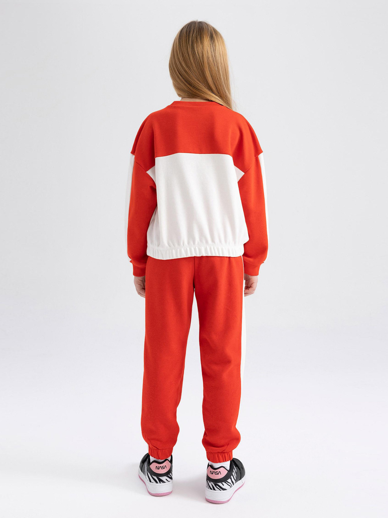 Джогери DeFacto модель Z4761A6-RD44 Фото