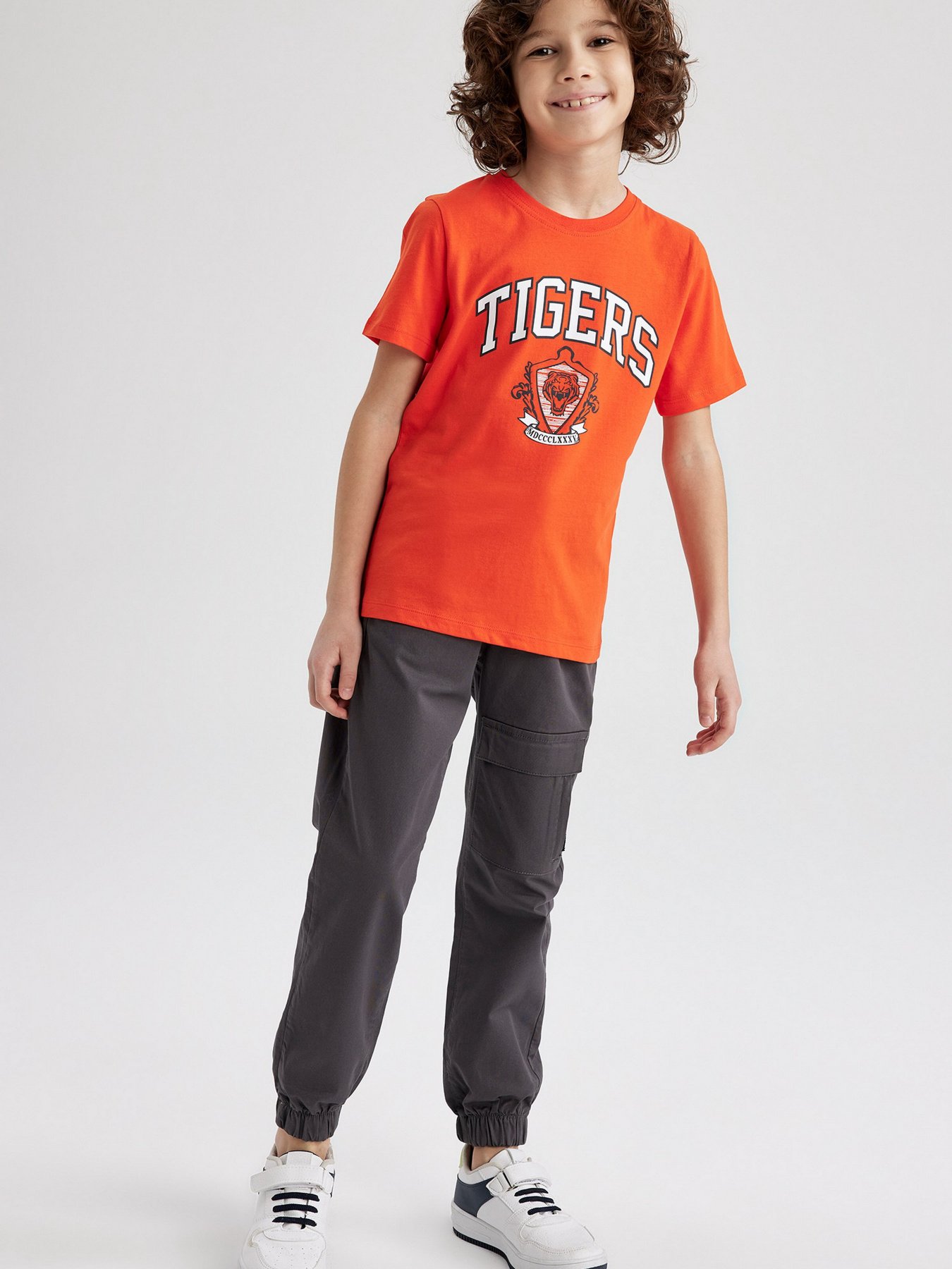 Футболка DeFacto модель Z2797A6-OG566 Фото