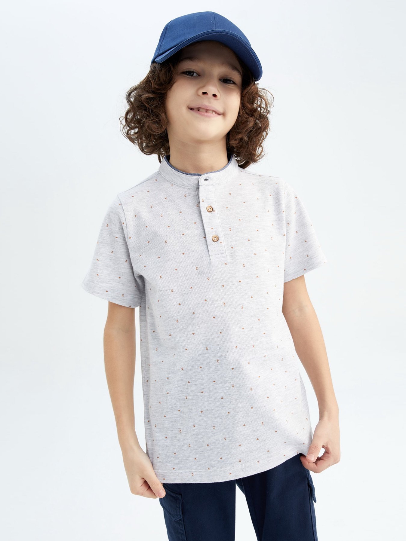 Футболка DeFacto модель Z2857A6-GR400 Фото