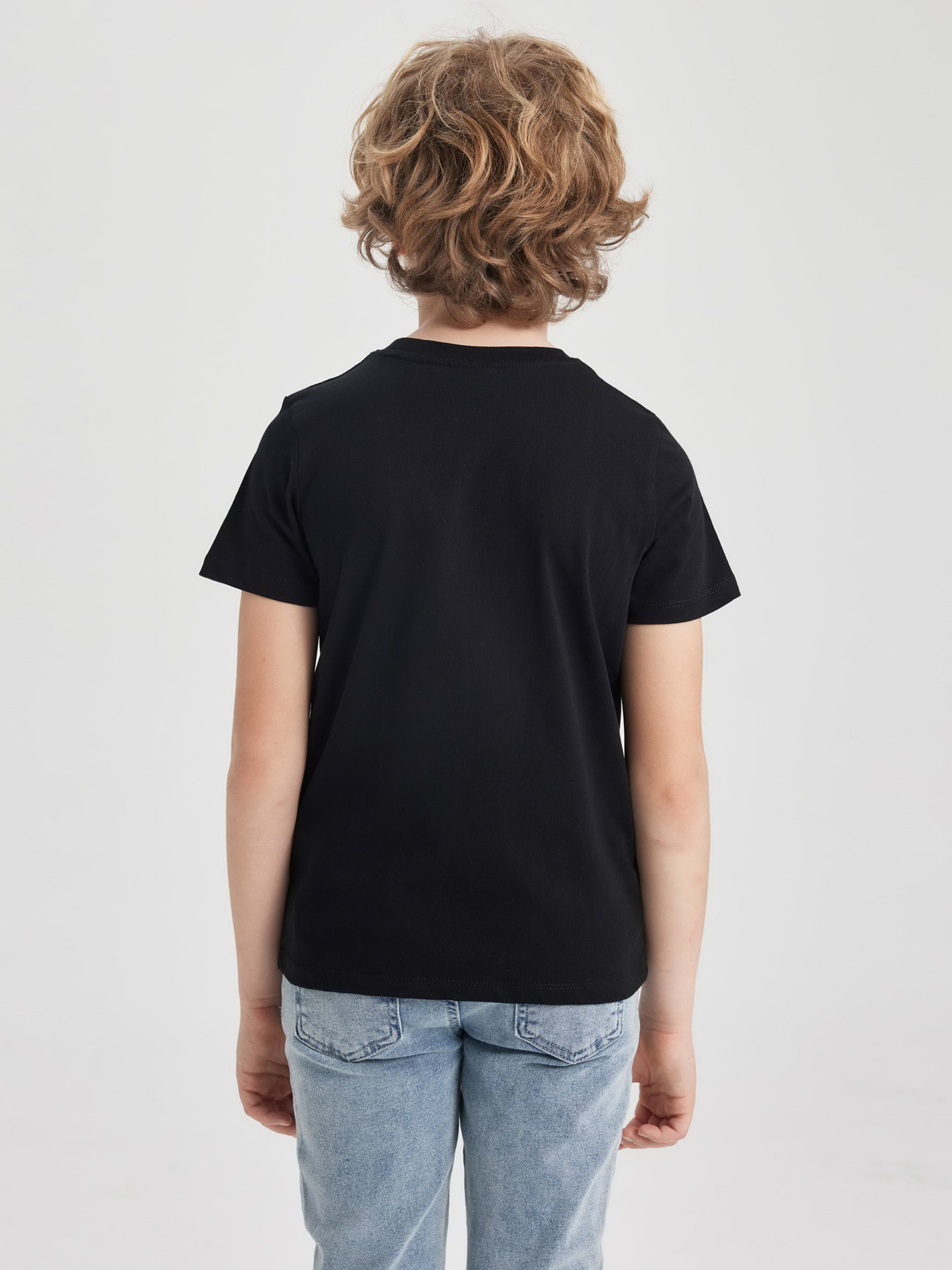 Футболка DeFacto модель Z8487A6-BK81 Фото