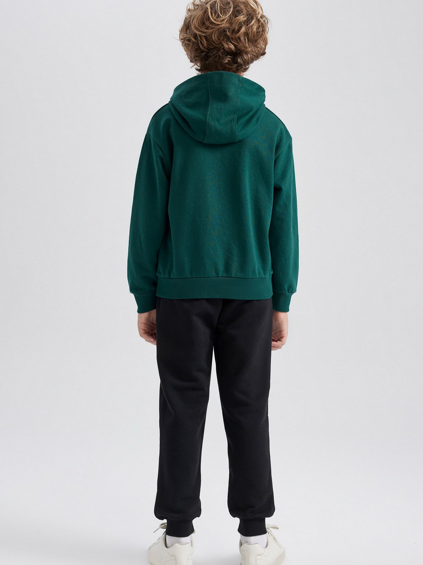 Повседневный костюм DeFacto модель A4414A8-GN1116 Повседневный костюм DeFacto модель A4414A8-GN1116 Фото