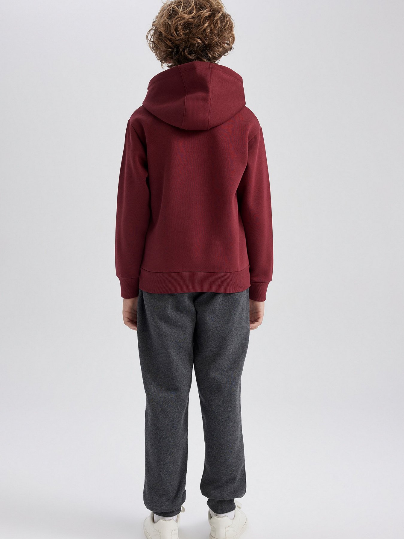 Повседневный костюм DeFacto модель A4985A8-BR248 Повседневный костюм DeFacto модель A4985A8-BR248 Фото