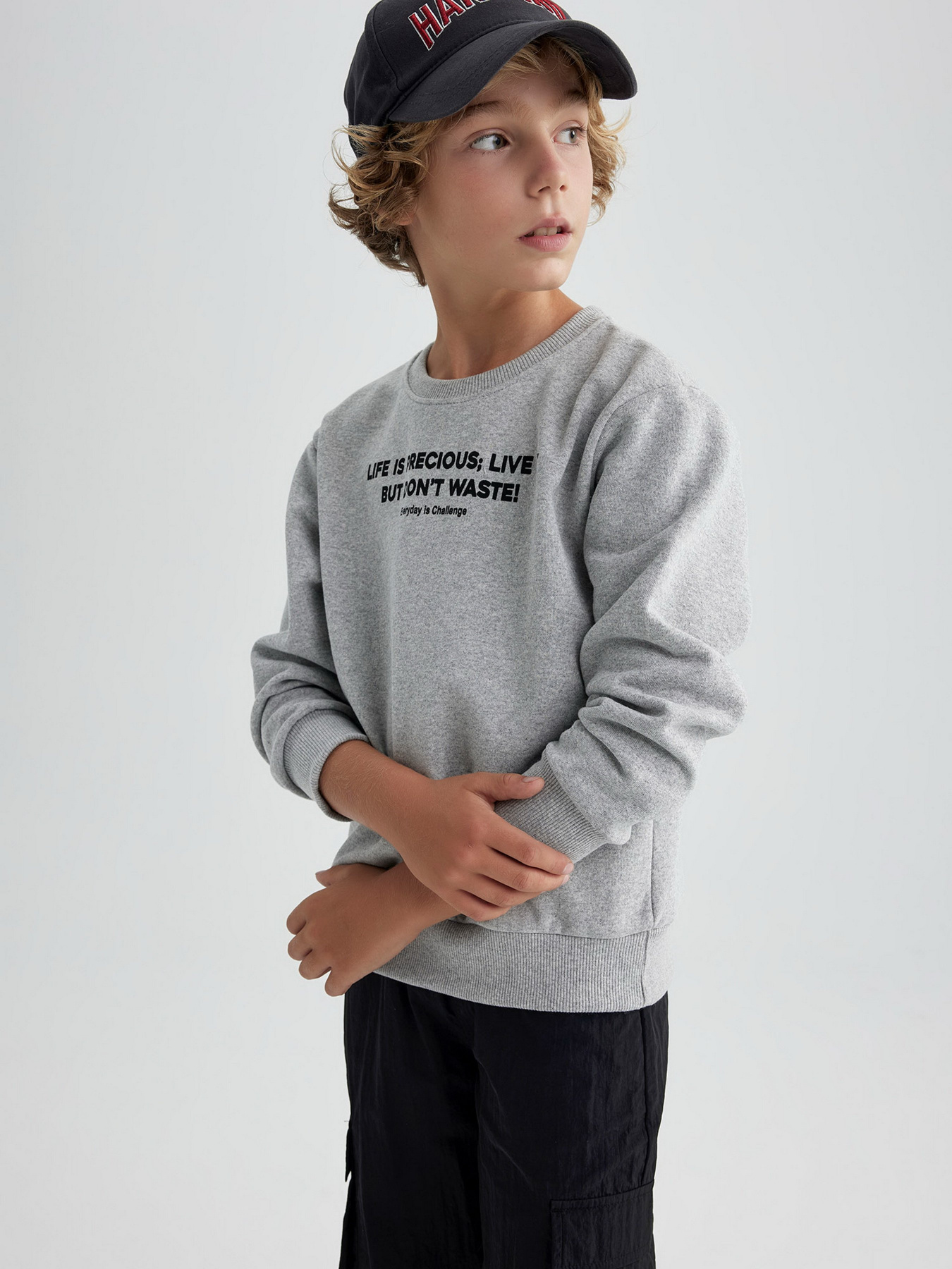 Свитшот DeFacto модель A9776A8-GR377 Фото