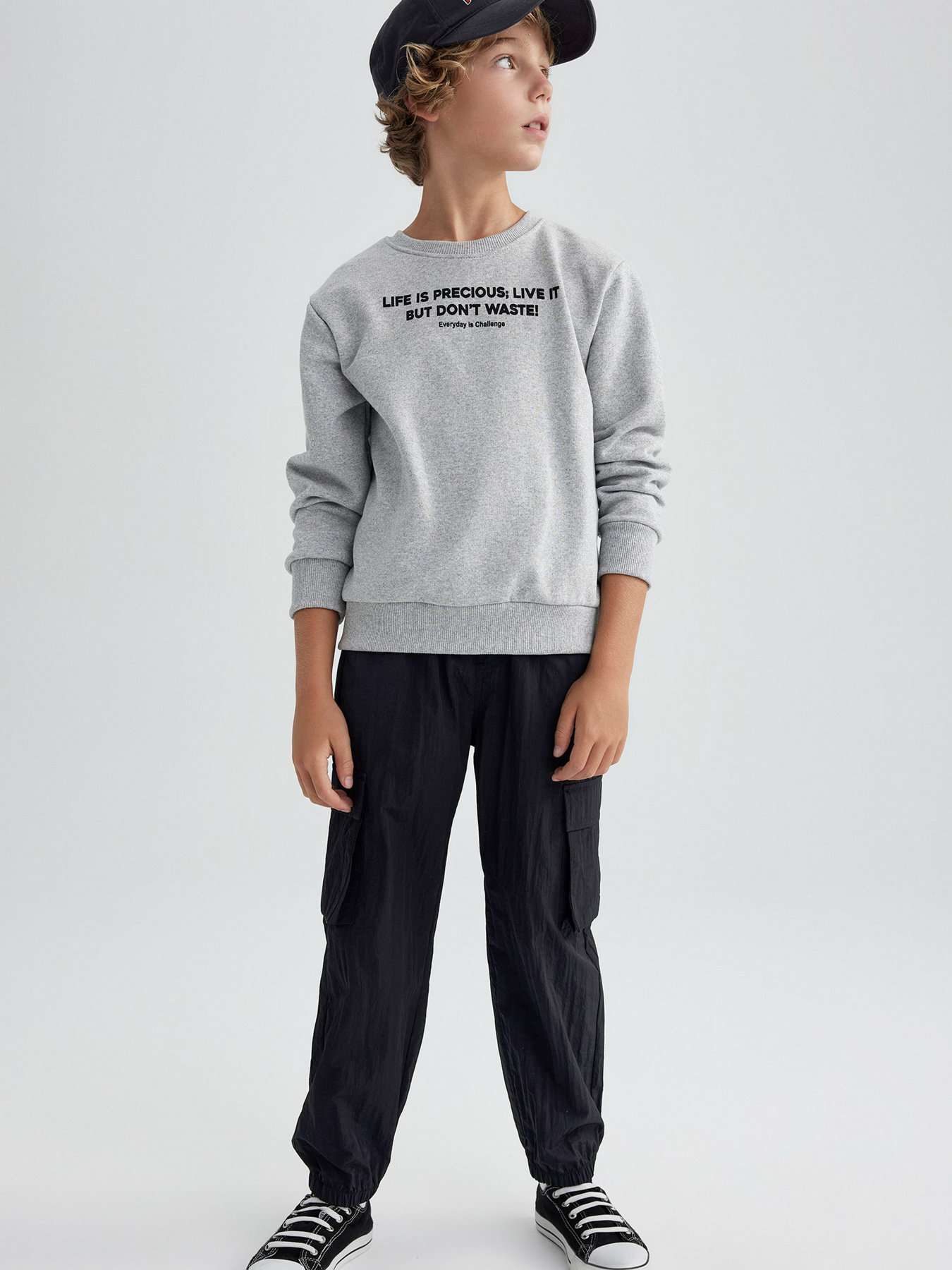 Свитшот DeFacto модель A9776A8-GR377 Фото