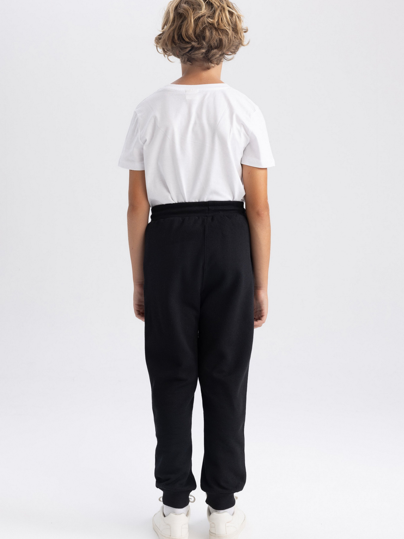 Джогери DeFacto модель K8846A6-BK81 Джогери DeFacto модель K8846A6-BK81 Фото