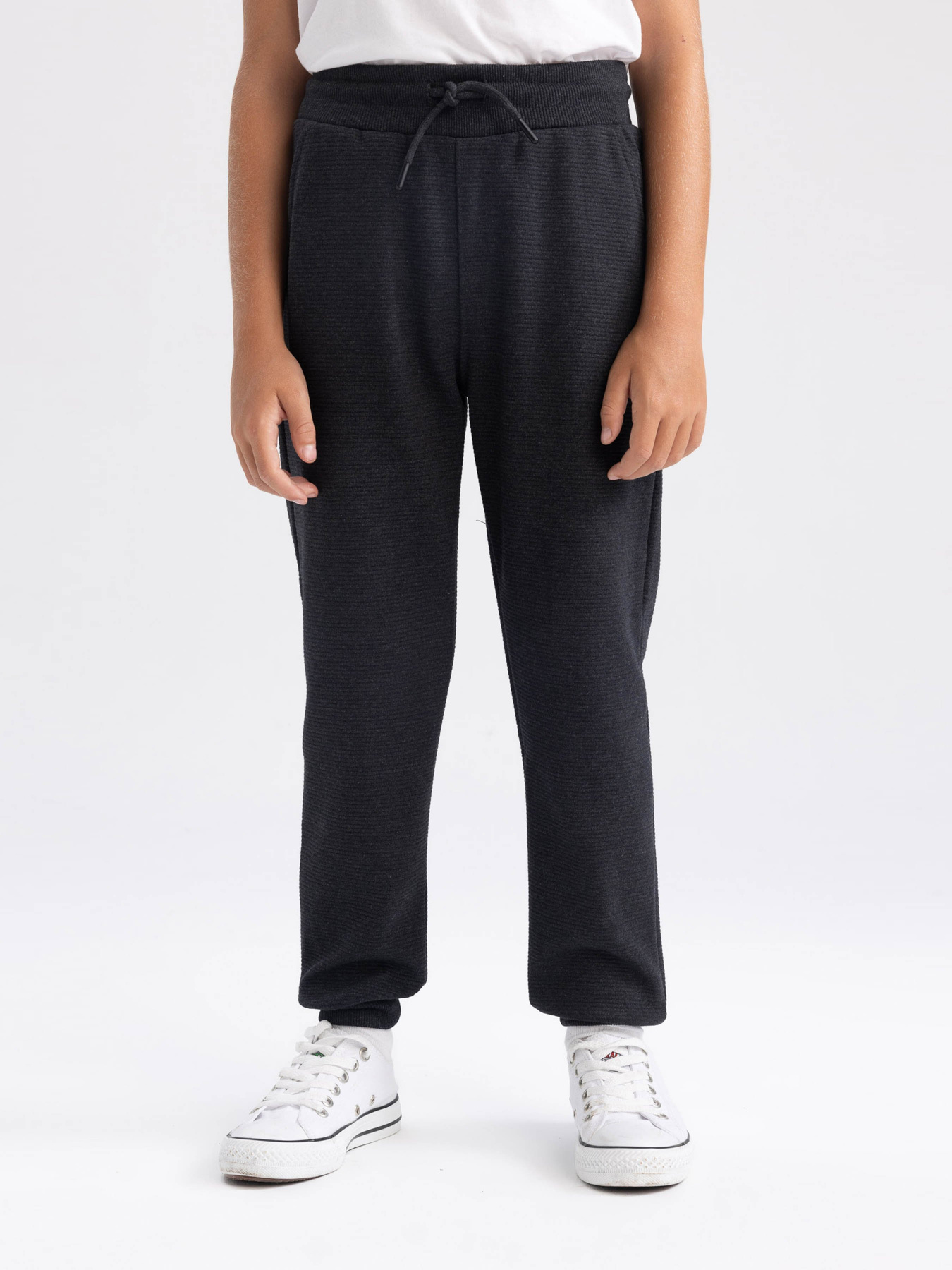 Джогери DeFacto модель R5970A6-AR163 Джогери DeFacto модель R5970A6-AR163 Фото