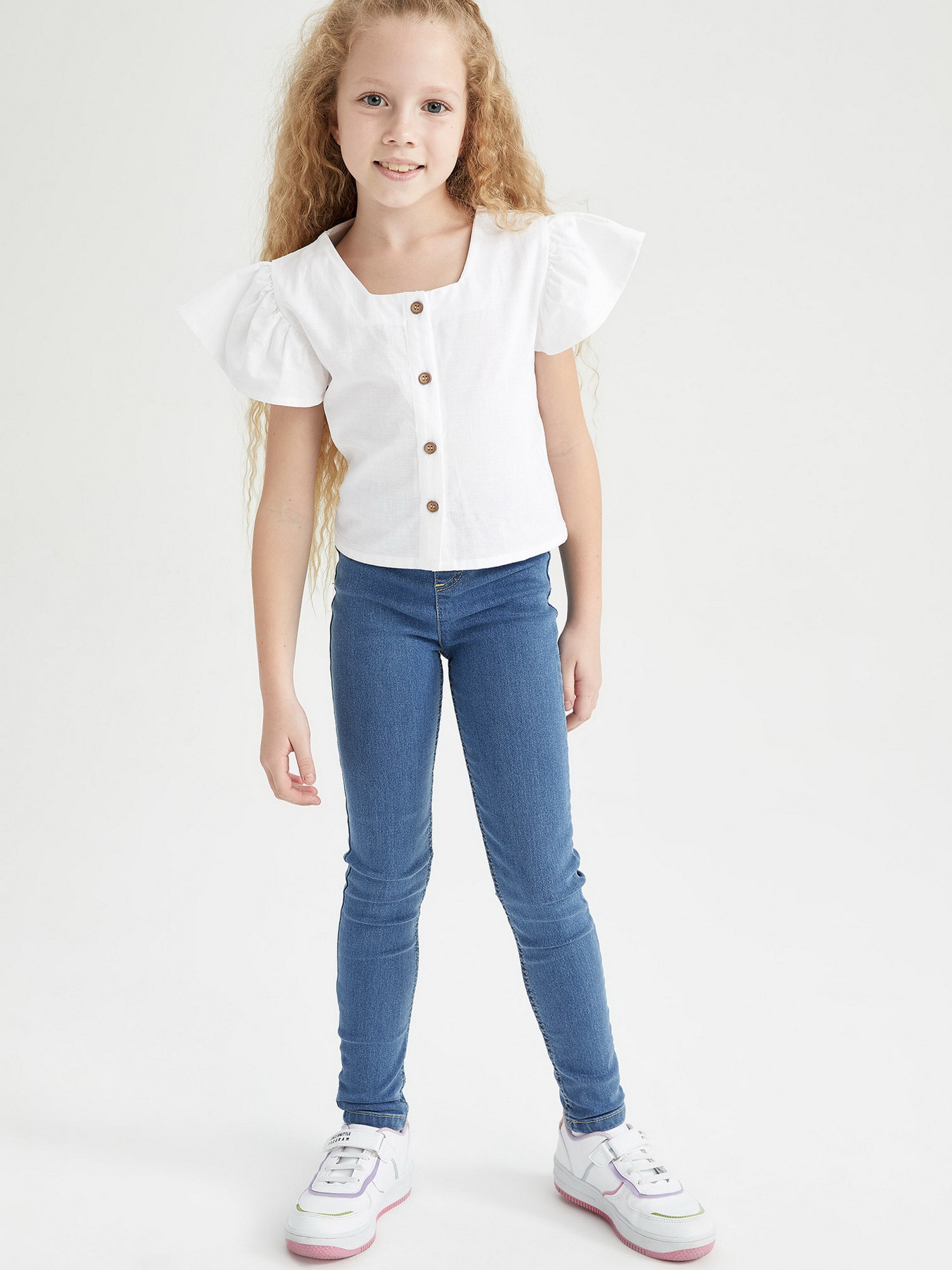 Завужені джинси DeFacto модель R8607A6-NM28 Фото