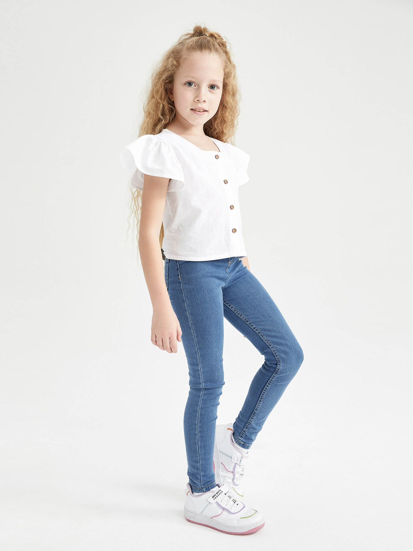 Завужені джинси DeFacto модель R8607A6-NM28 Фото