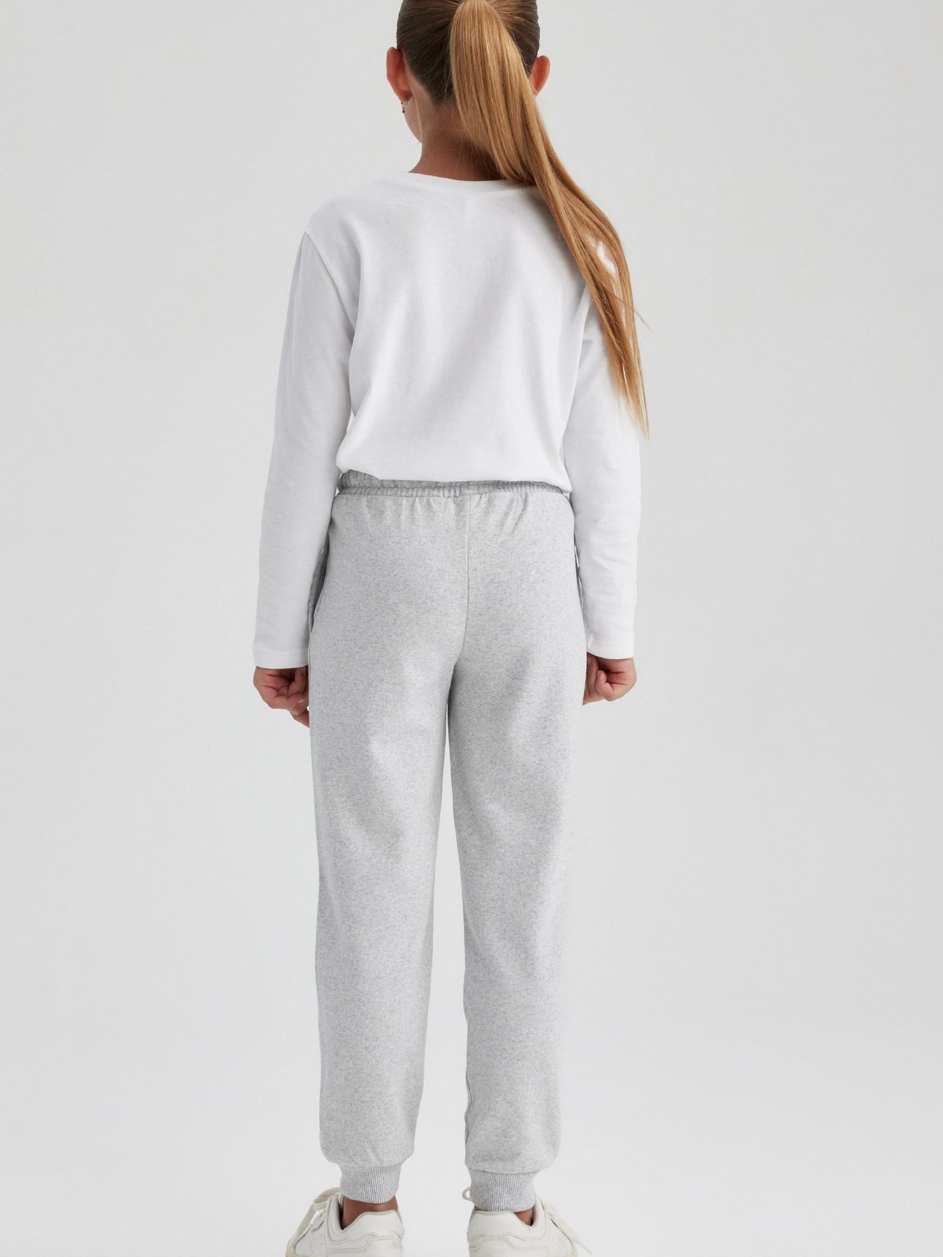 Джогери DeFacto модель Y1226A6-GR93 Джогери DeFacto модель Y1226A6-GR93 Фото