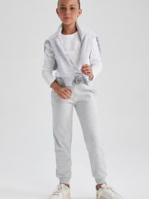 Джогери DeFacto модель Y1226A6-GR93 Джогери DeFacto модель Y1226A6-GR93 Фото