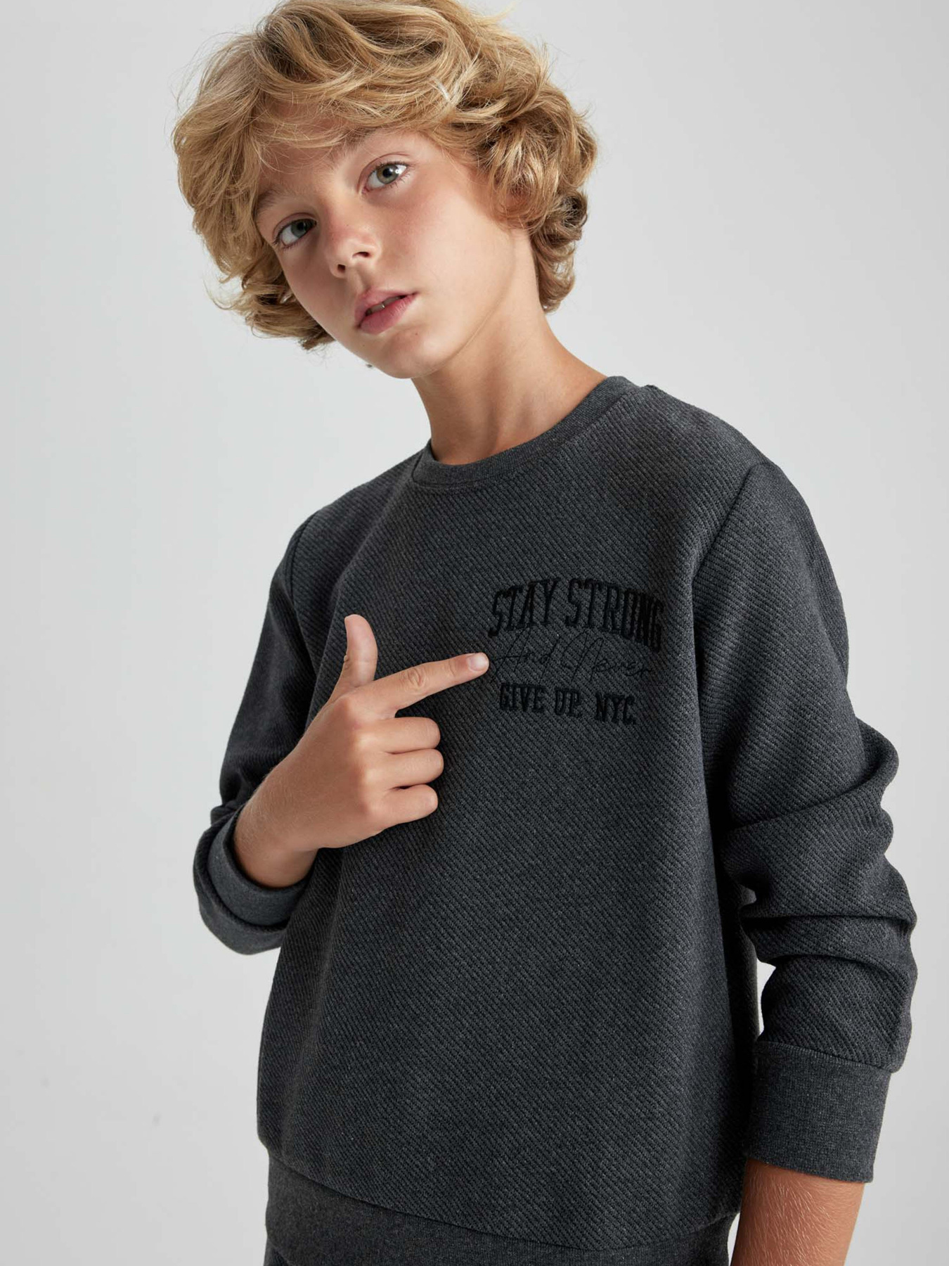 Повседневный костюм DeFacto модель B0402A8-AR163 Фото