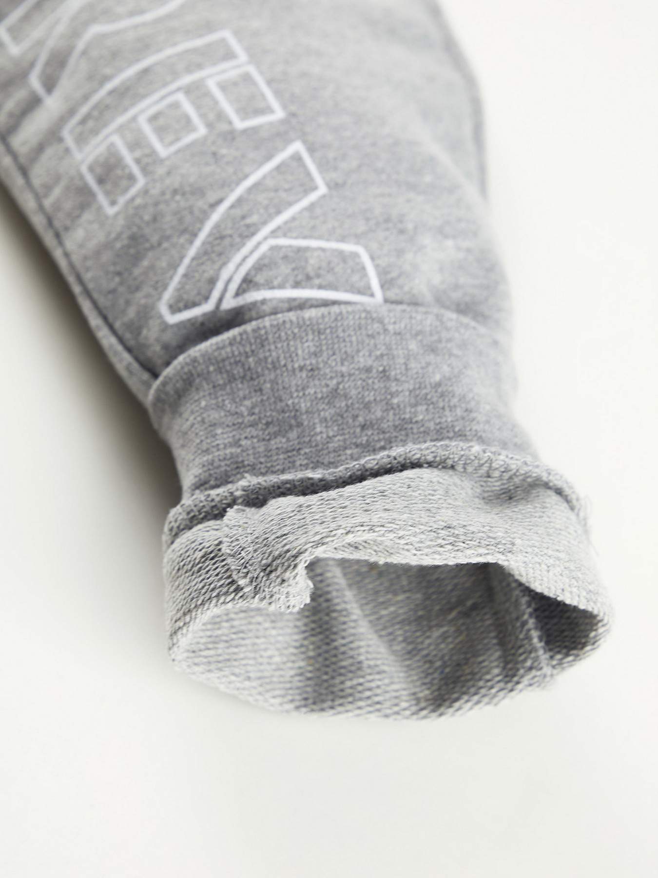 Спортивный костюм DeFacto модель T4668A6-GR210 Спортивный костюм DeFacto модель T4668A6-GR210 Фото