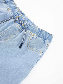 Прямі джинси DeFacto модель U3870A6-NM39 Прямі джинси DeFacto модель U3870A6-NM39 Фото