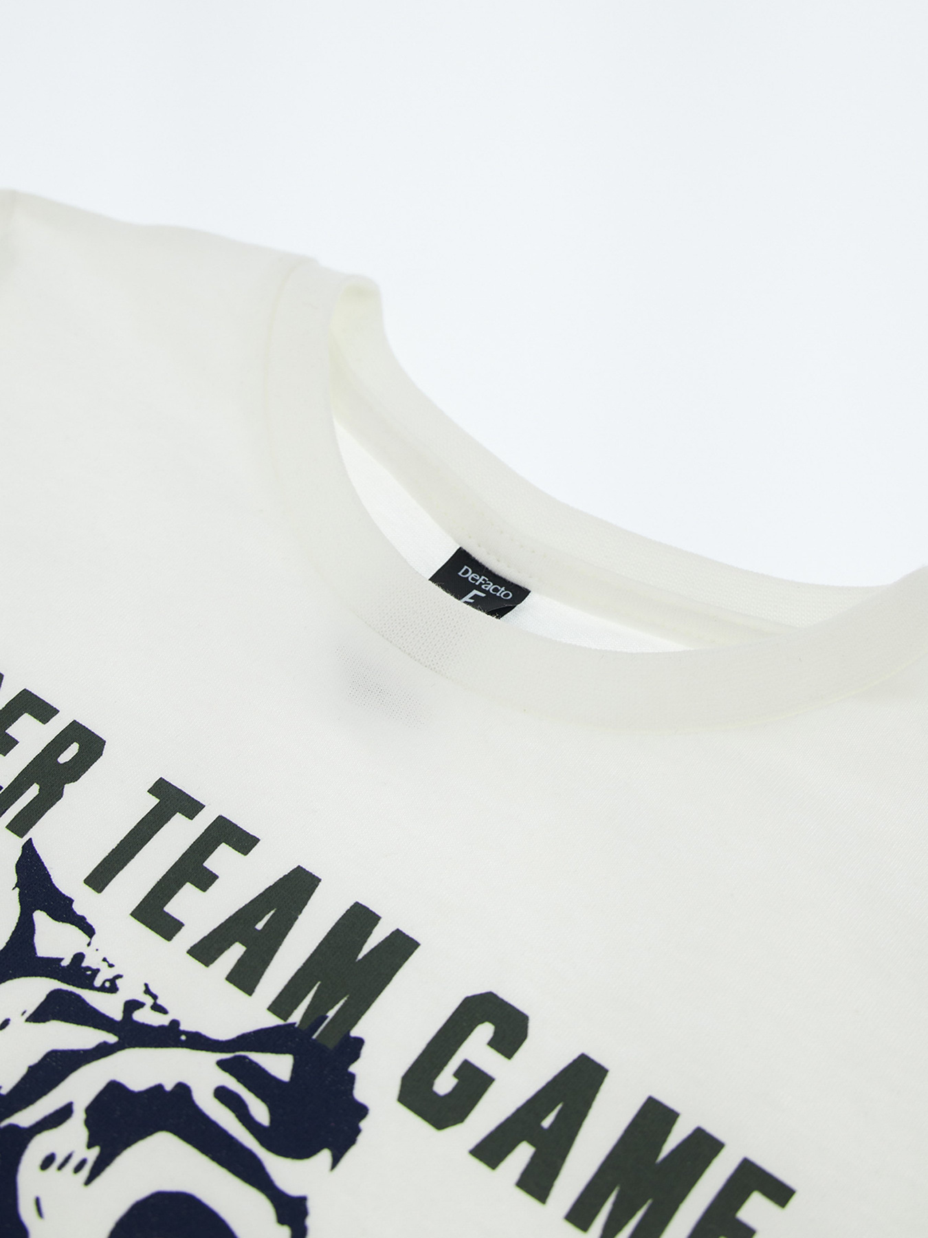 Повседневный костюм DeFacto модель U3511A6-WT32 Повседневный костюм DeFacto модель U3511A6-WT32 Фото