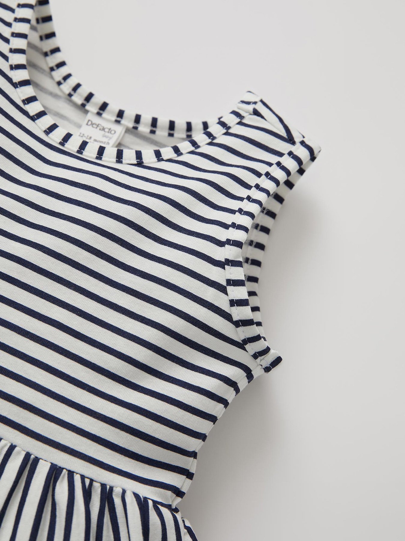 Платье миди DeFacto модель T6861A2-WT34 Фото