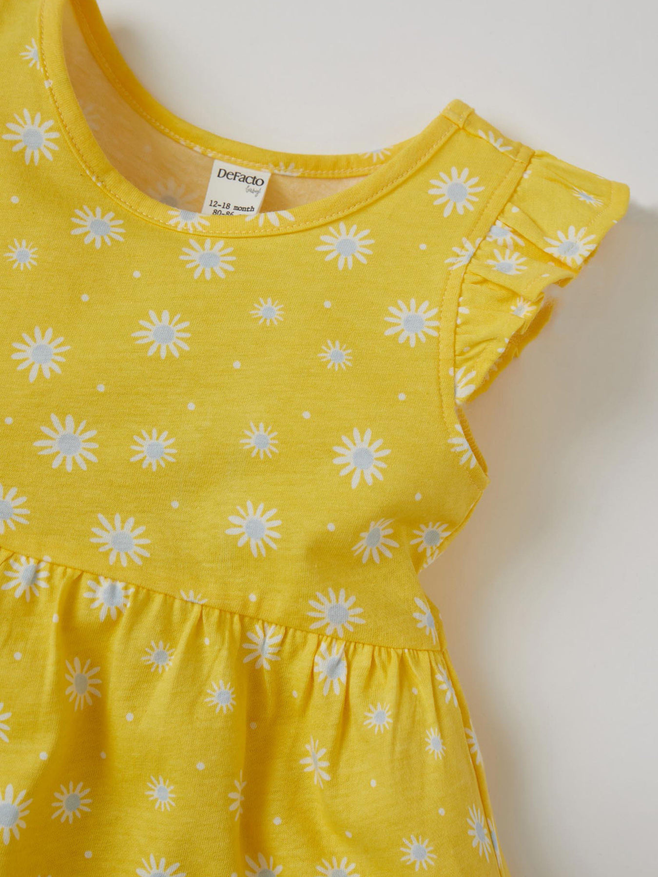 Сукня міді DeFacto модель T6863A2-YL177 Сукня міді DeFacto модель T6863A2-YL177 Фото