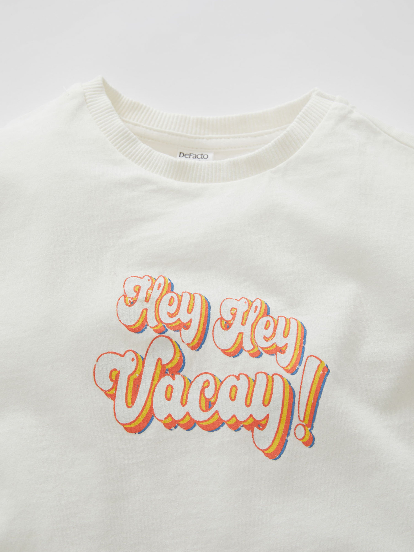 Футболка DeFacto модель V0046A2-ER105 Фото