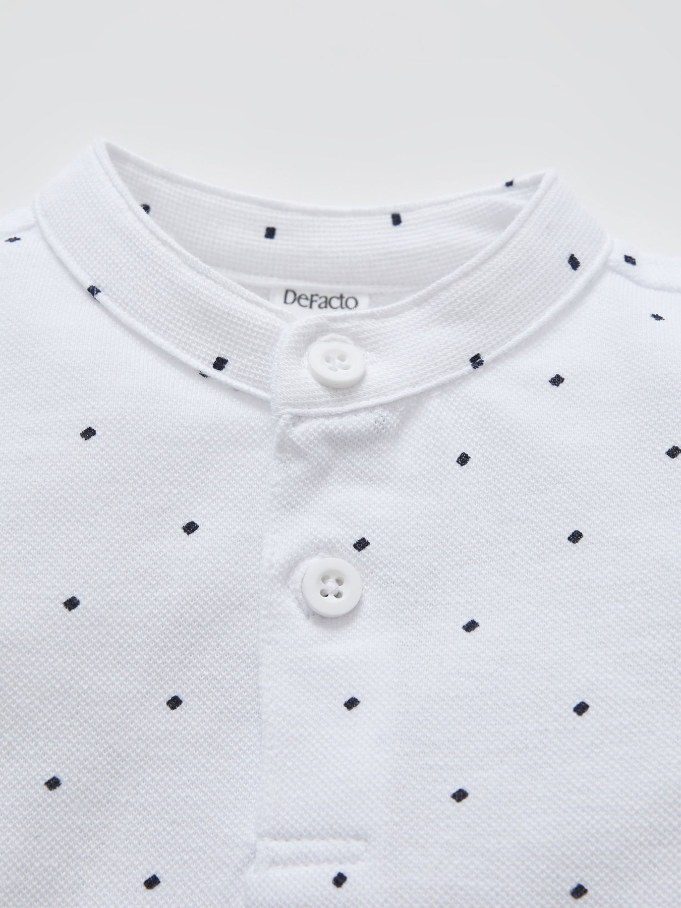 Повседневный костюм DeFacto модель V6080A2-WT34 Повседневный костюм DeFacto модель V6080A2-WT34 Фото