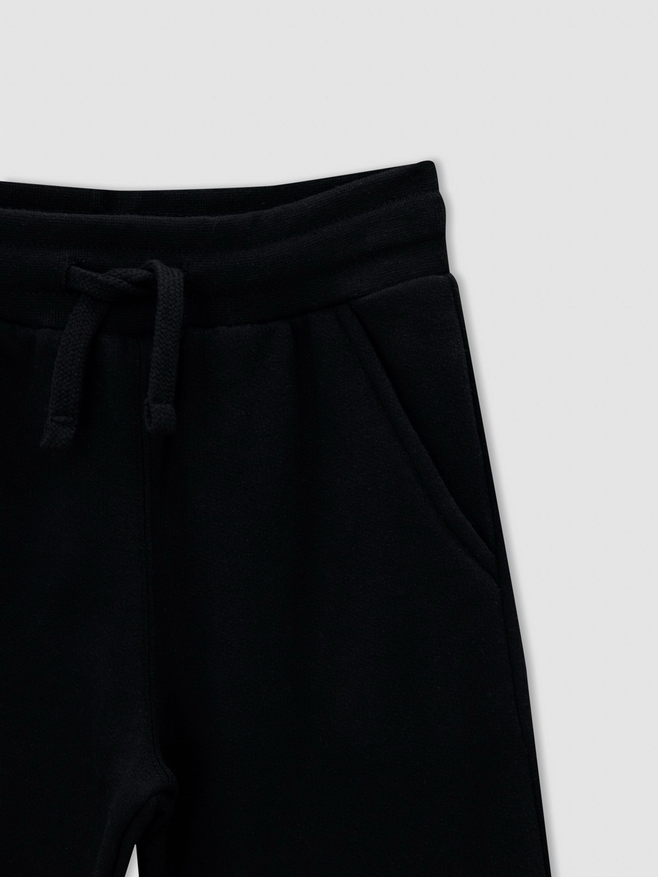 Штаны спортивные DeFacto модель V3680A6-BK27 Фото