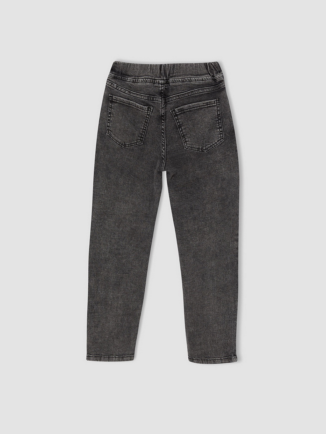 Зауженные джинсы DeFacto модель V1745A6-NM36 Фото