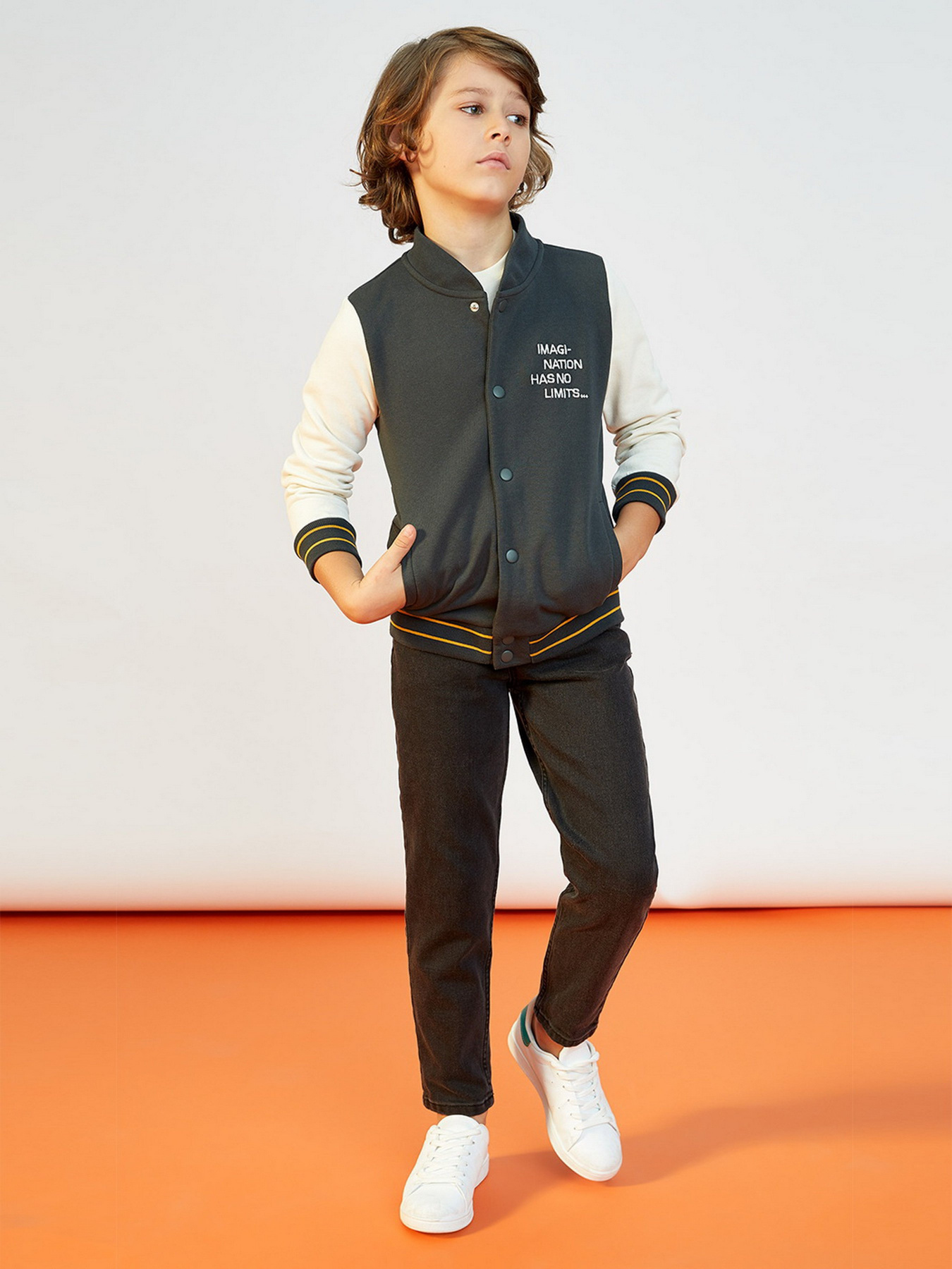 Зауженные джинсы DeFacto модель V1745A6-NM36 Фото