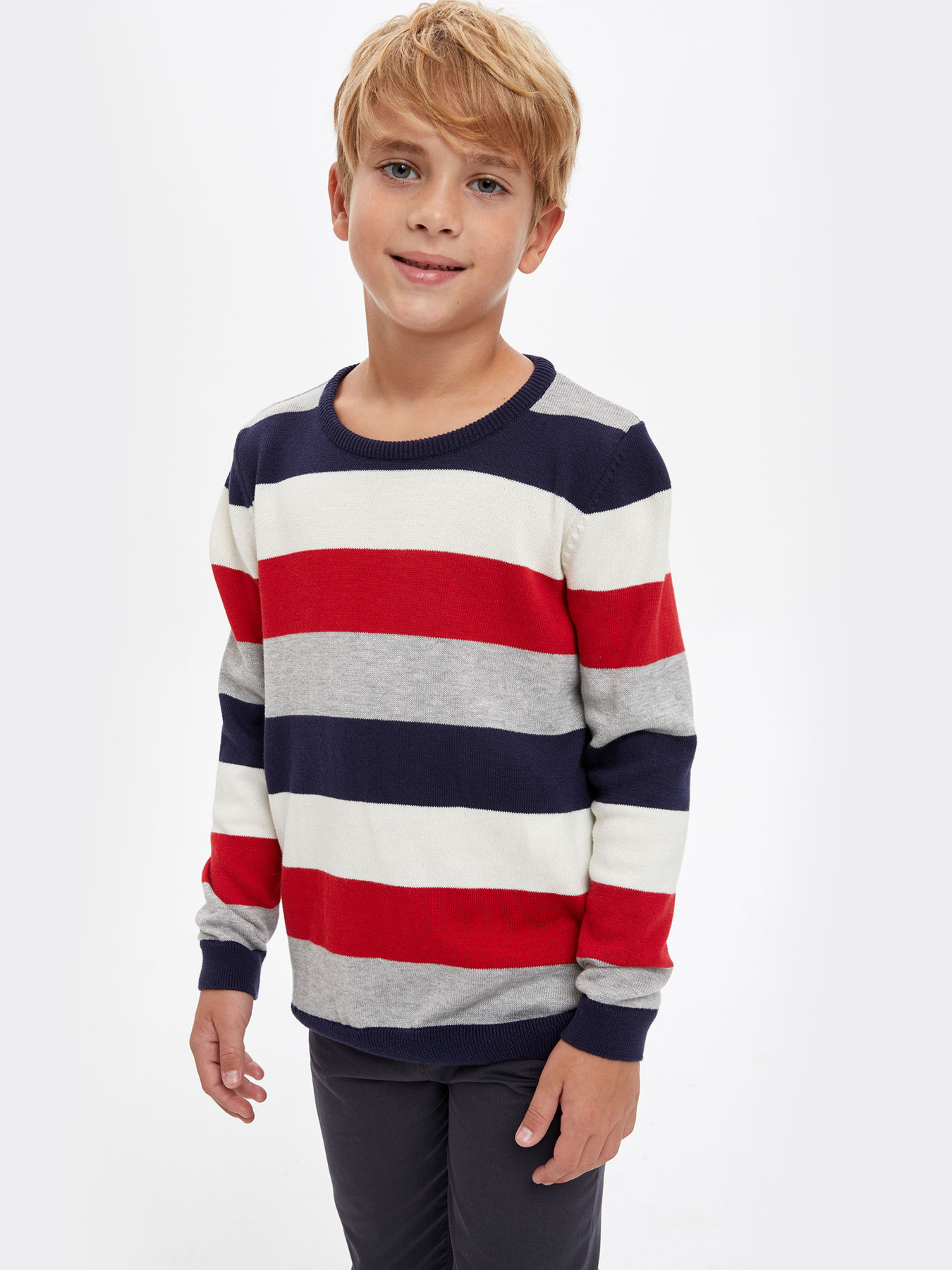 Пуловер DeFacto модель R5089A6-RD2 Фото