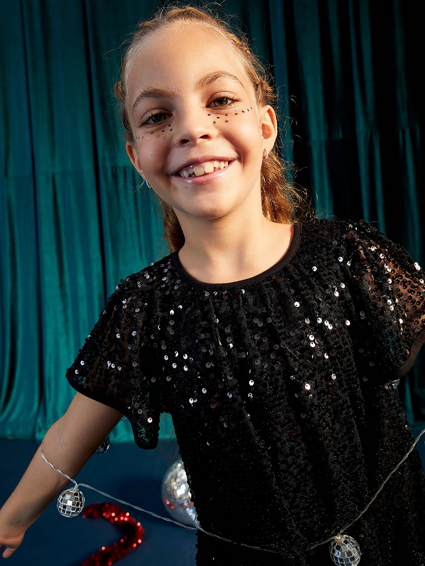 Платье миди DeFacto модель V5542A6-BK27 Фото