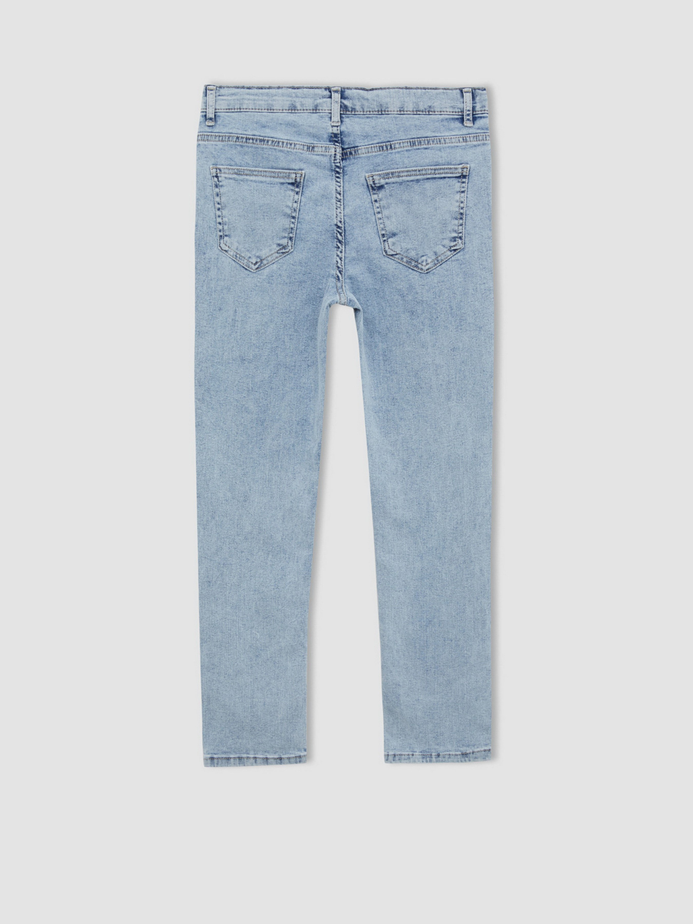 Зауженные джинсы DeFacto модель W1862A6-NM28 Фото