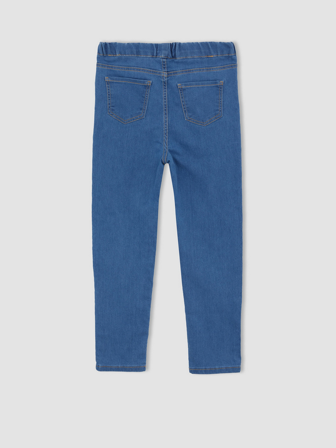 Зауженные джинсы DeFacto модель W5907A6-NM28 Фото