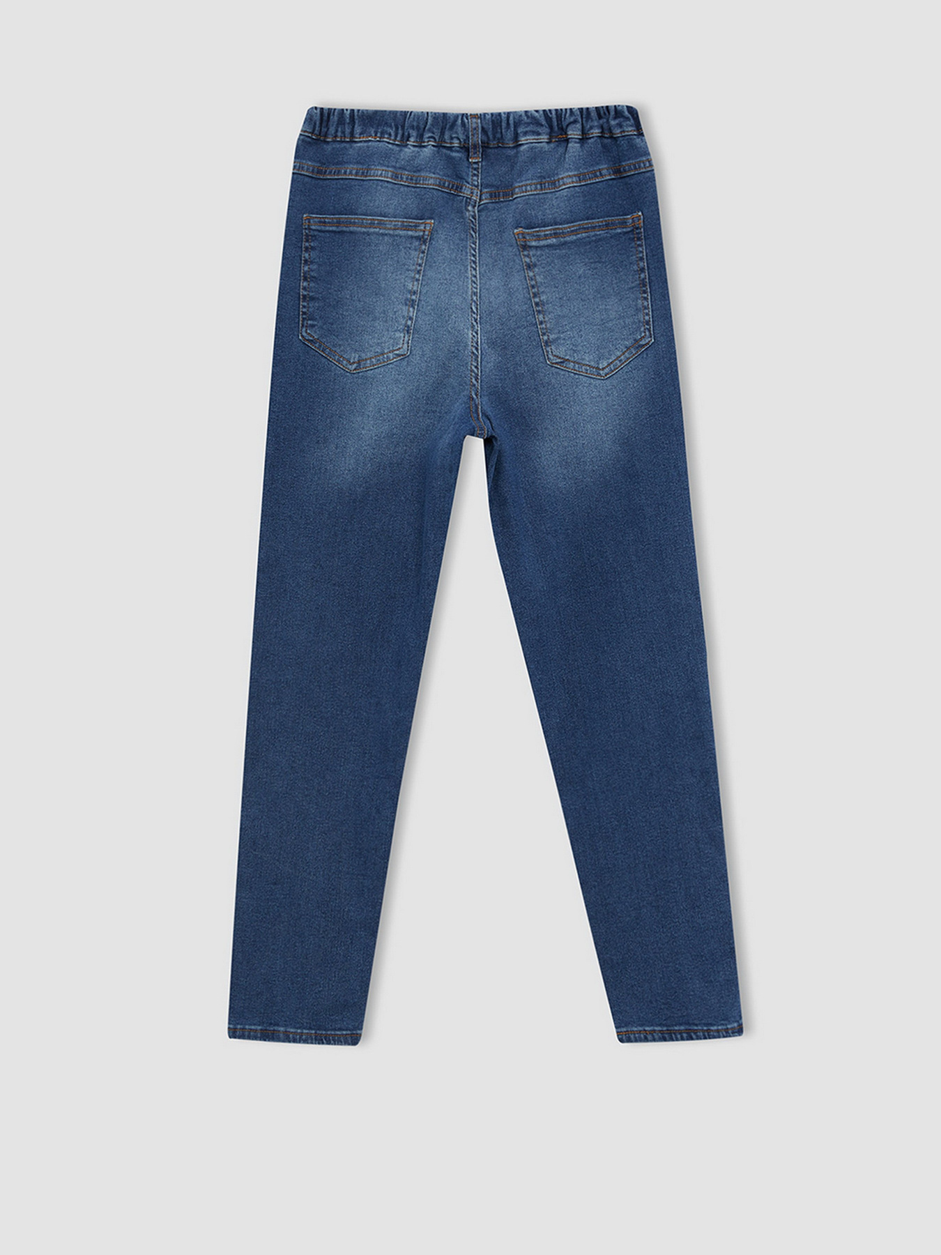 Завужені джинси DeFacto модель W6225A6-NM28 Фото