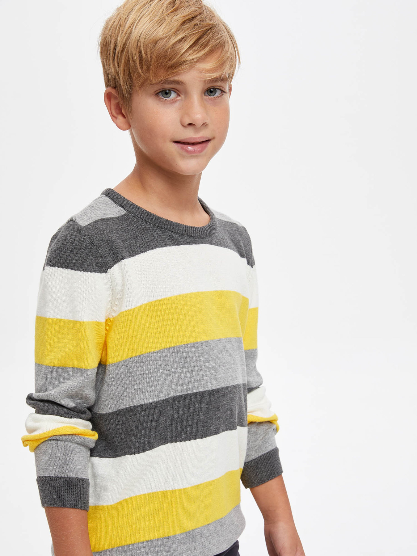 Пуловер DeFacto модель R5089A6-YL384 Фото