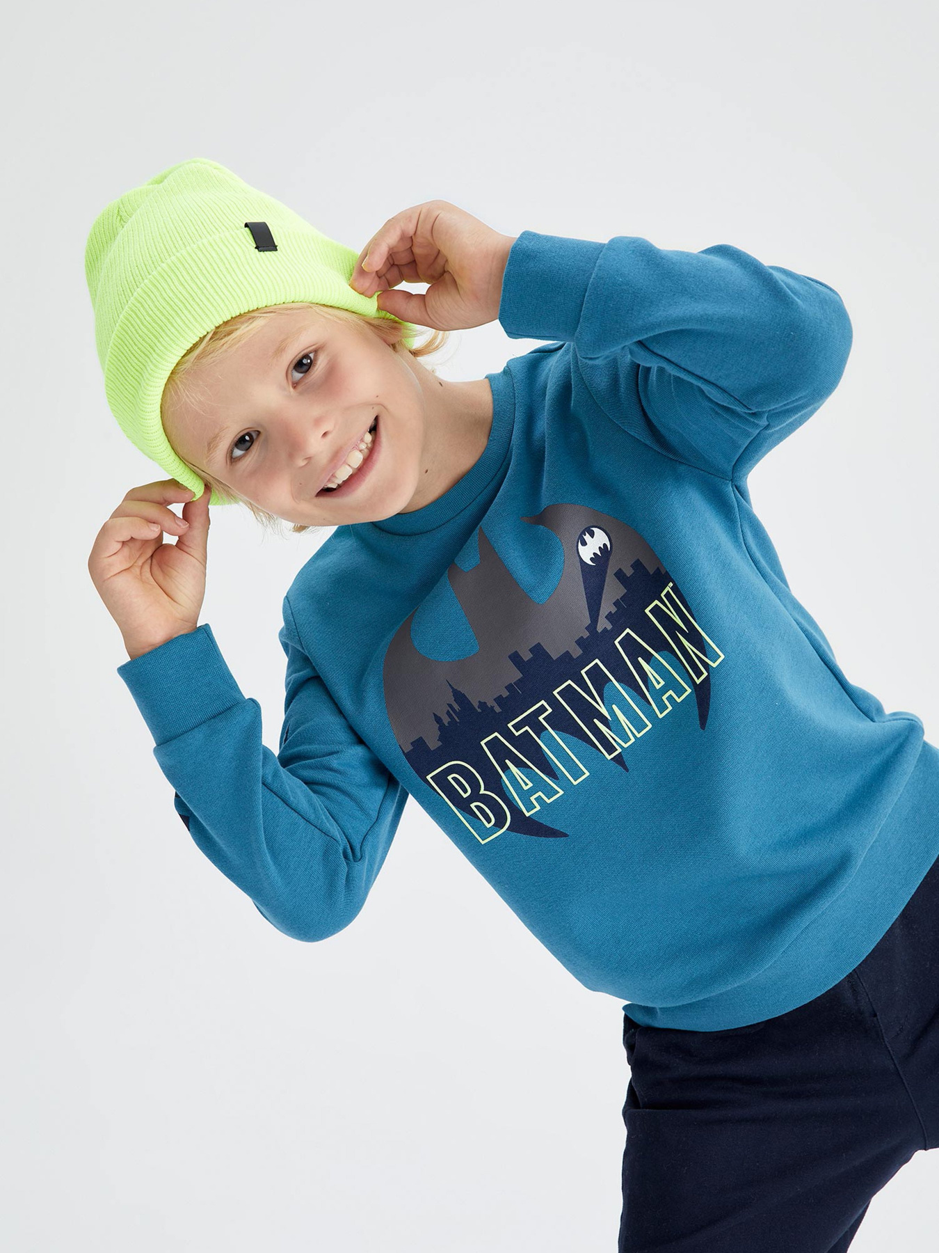 Свитшот DeFacto модель Y2431A6-GN331 Фото