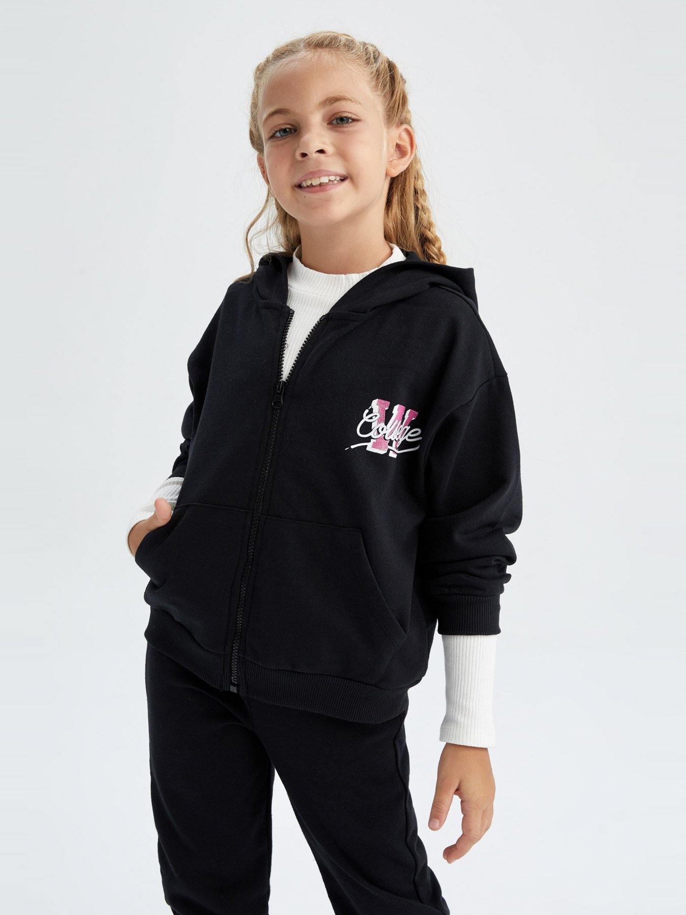 Спортивный костюм DeFacto модель Y3234A6-BK27 Фото