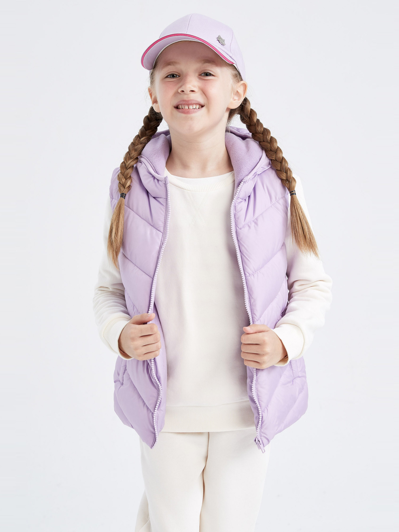 Утеплений жилет DeFacto модель U4287A6-PR251 Фото