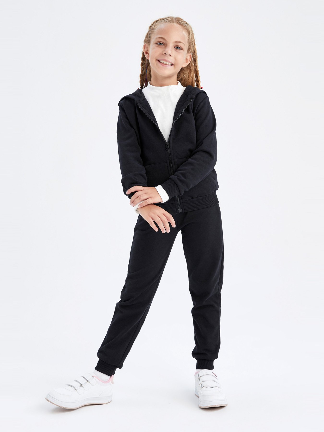 Джоггеры DeFacto модель Y1077A6-BK81 Фото