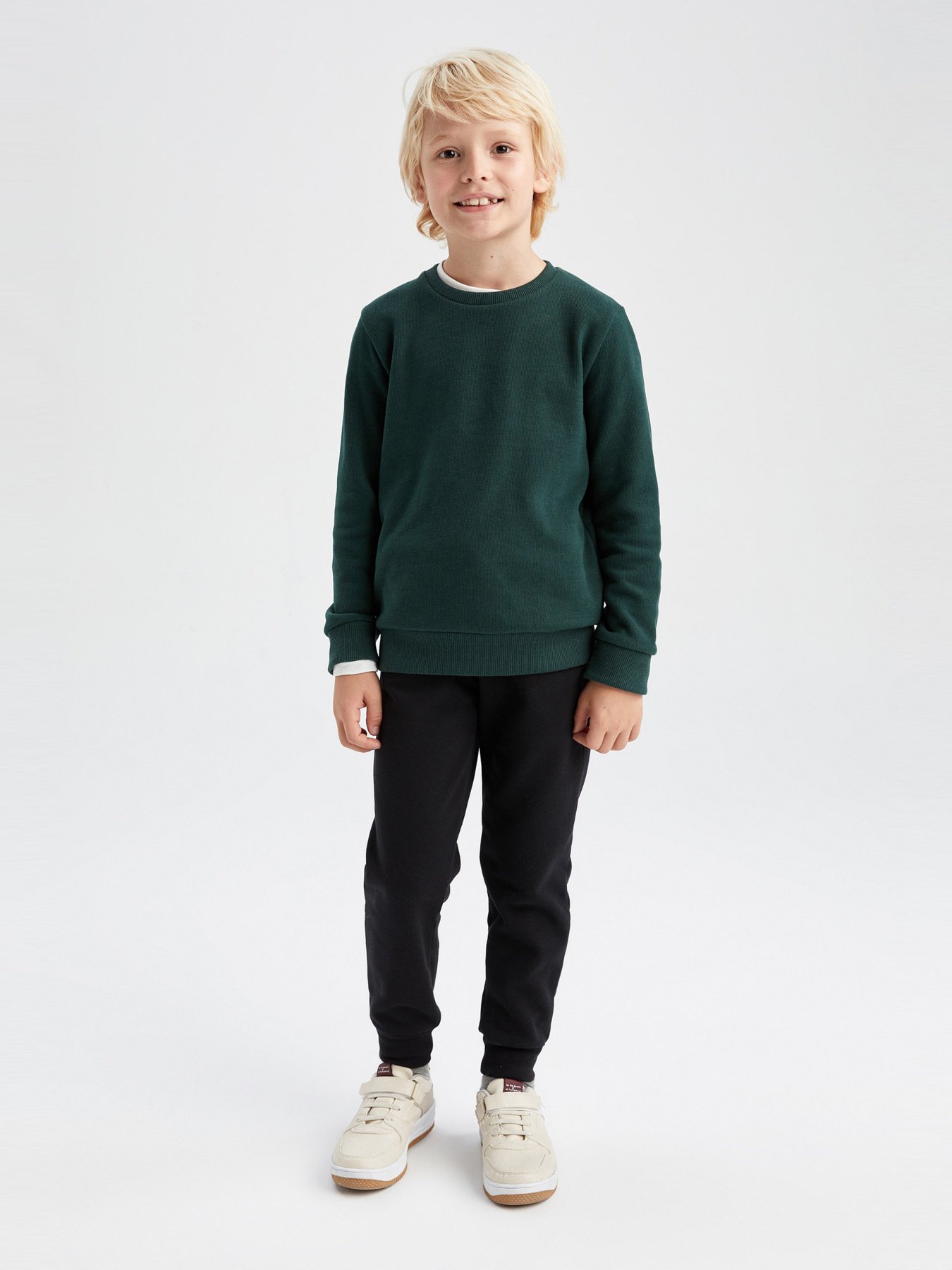 Джоггеры DeFacto модель X7671A6-BK81 Фото