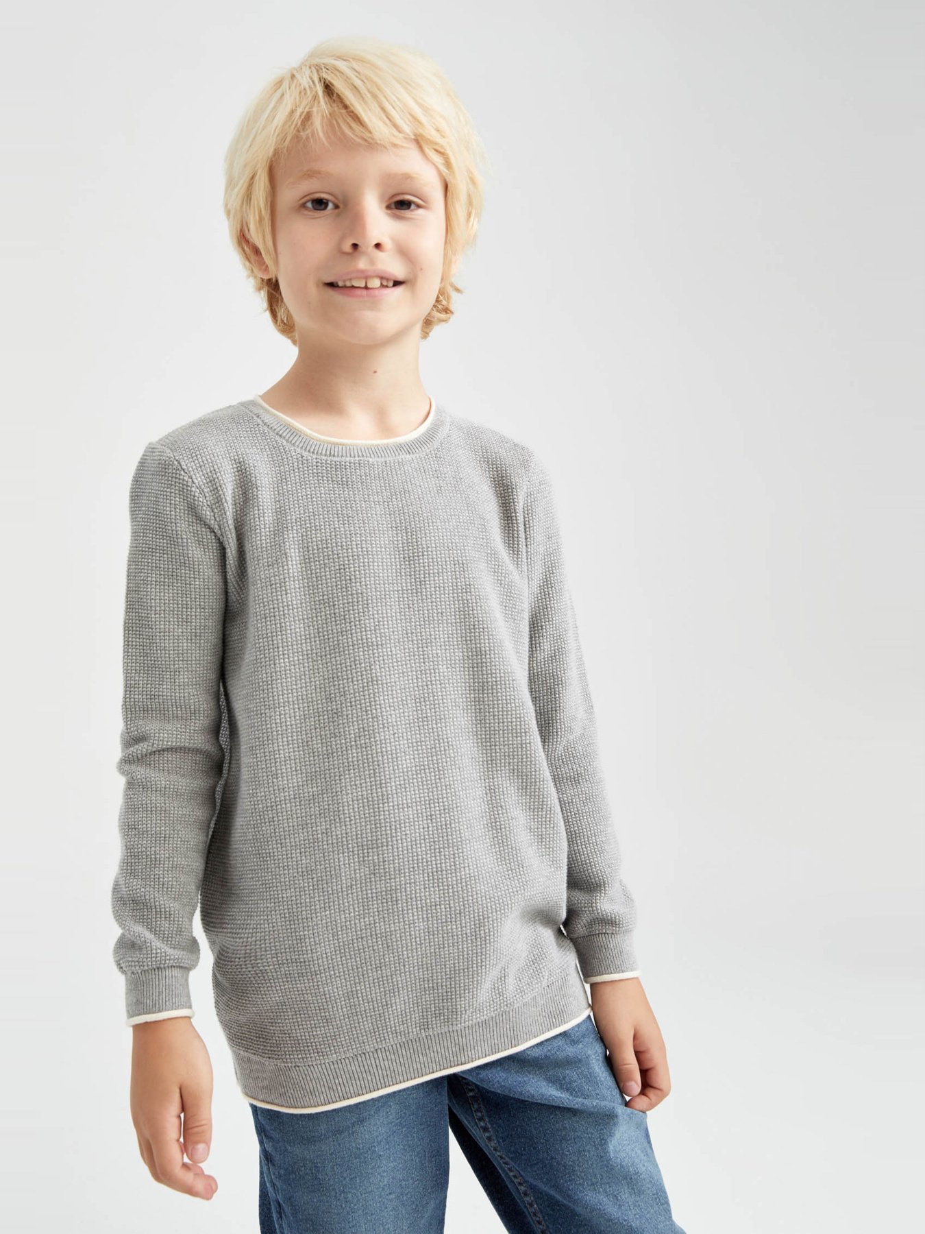 Джемпер DeFacto модель U8991A6-GR210 Фото