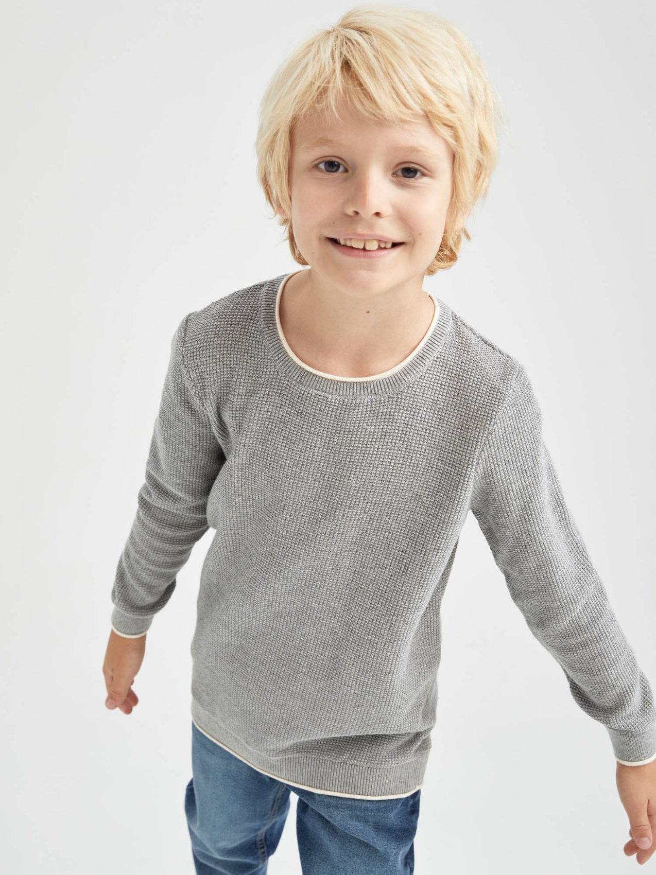 Джемпер DeFacto модель U8991A6-GR210 Фото