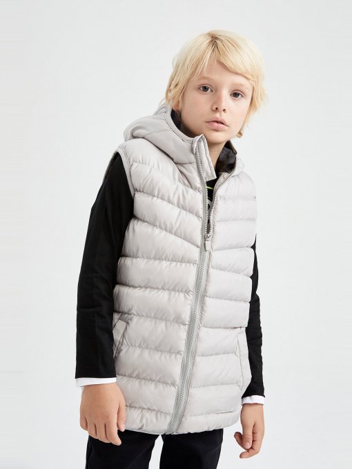 Утеплений жилет DeFacto модель X5450A6-GR184 Фото