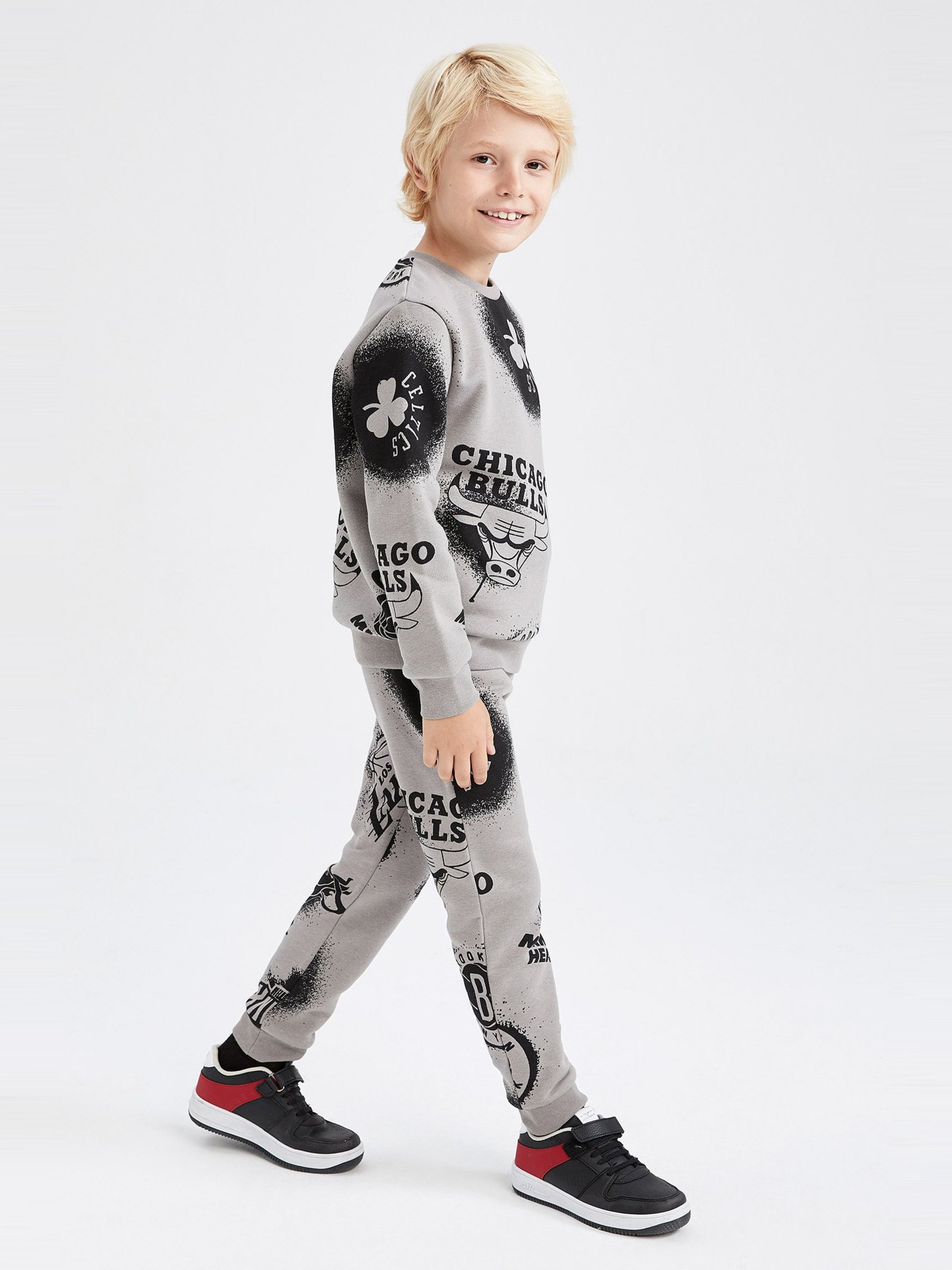 Джогери DeFacto модель Y4131A6-GR323 Джогери DeFacto модель Y4131A6-GR323 Фото